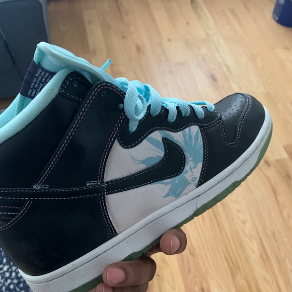 Nike Dunk High Premium, Black/Black-Glacier Ice - Picture 5 of 5